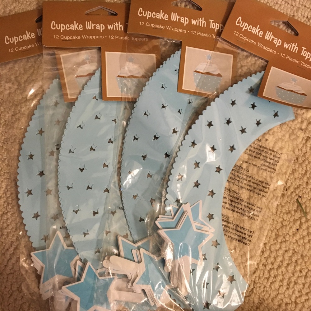 Cupcake wrap and toppers